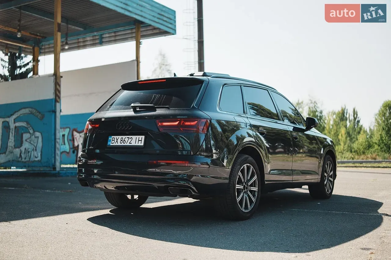Audi Q7 2017 photo 4
