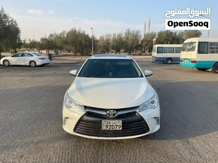 Toyota Camry 2016 photo 2