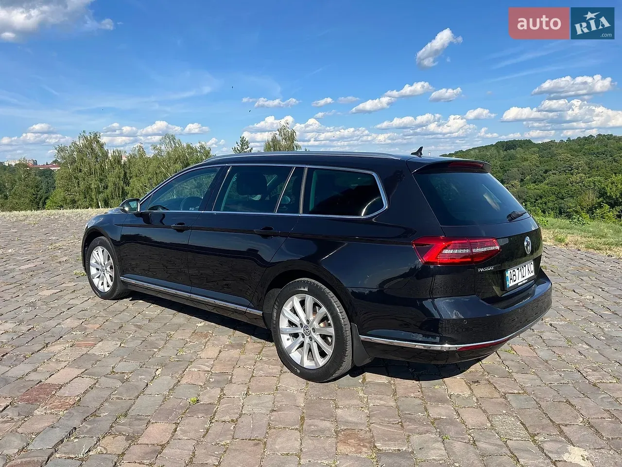 Volkswagen Passat 2017 photo 5