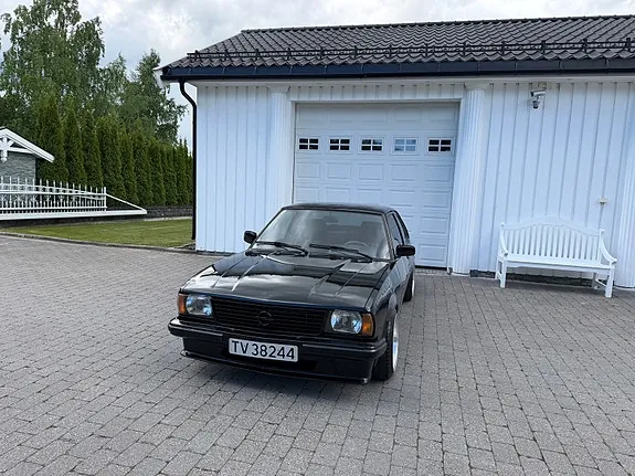 Opel Ascona 1979 photo 3