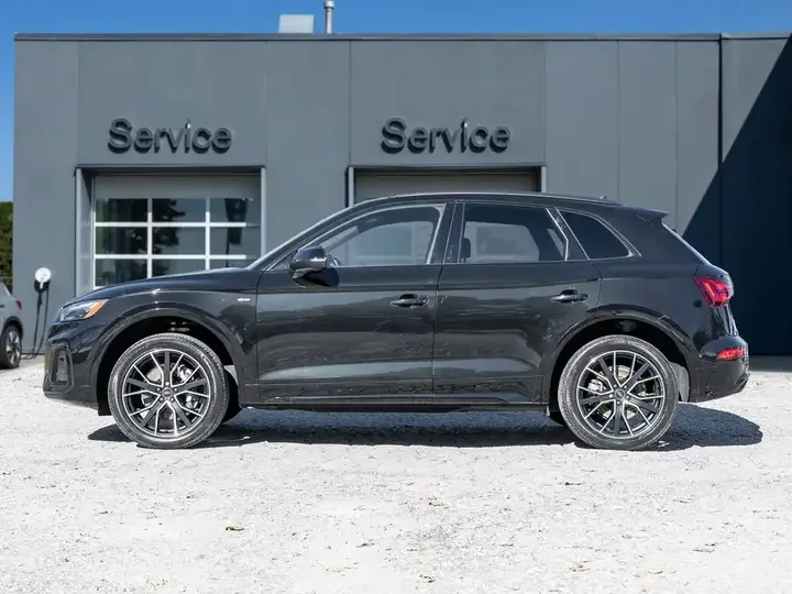 Audi Q5 2022 photo 3