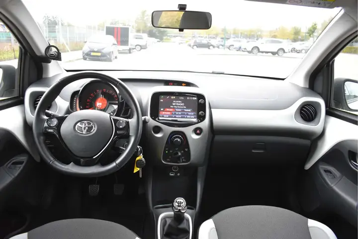Toyota Aygo 2018 photo 3