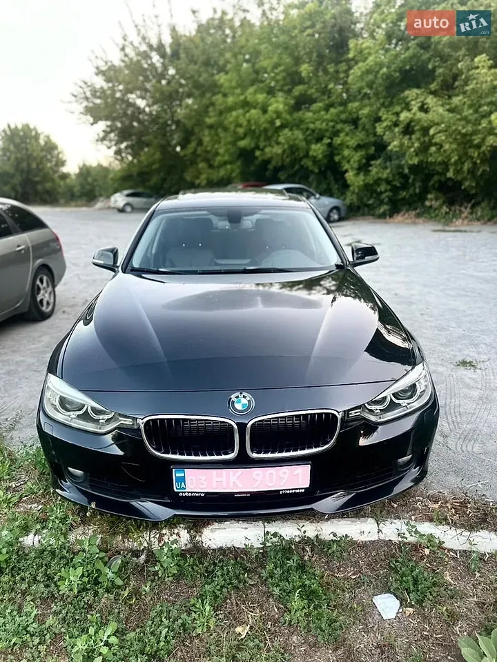 BMW 3 Series 2013 photo 2