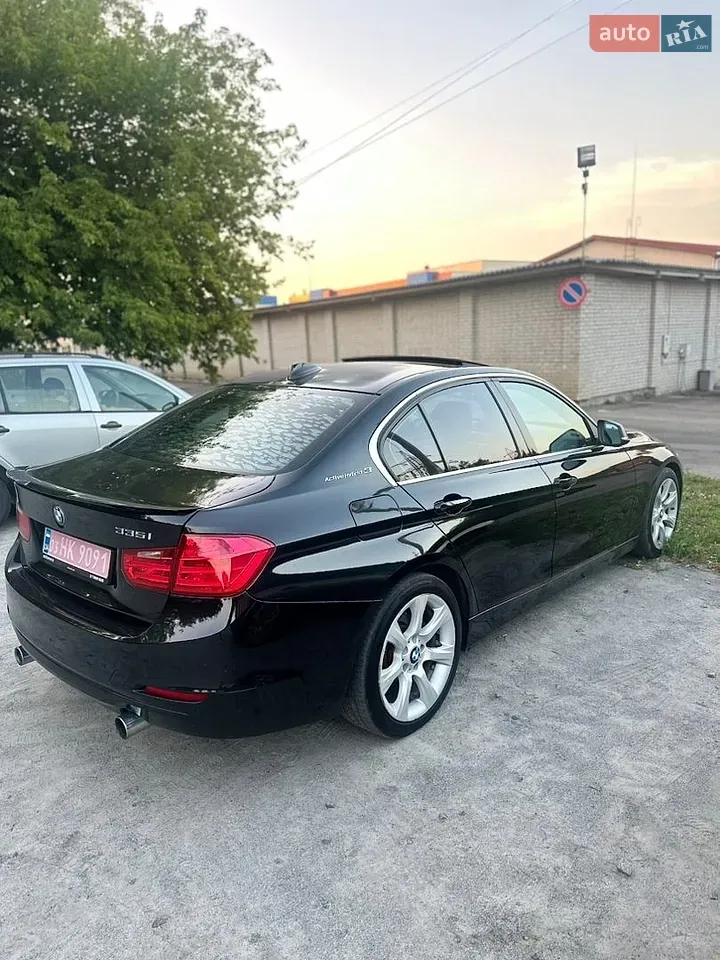 BMW 3 Series 2013 photo 4