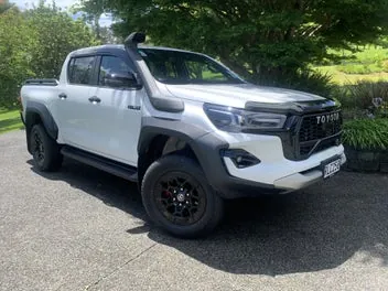 Toyota Hilux 2025 photo 2