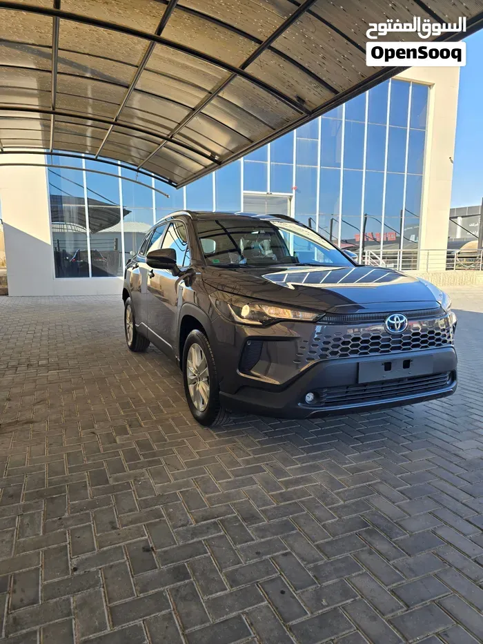 Toyota Corolla Cross 2025 photo 2