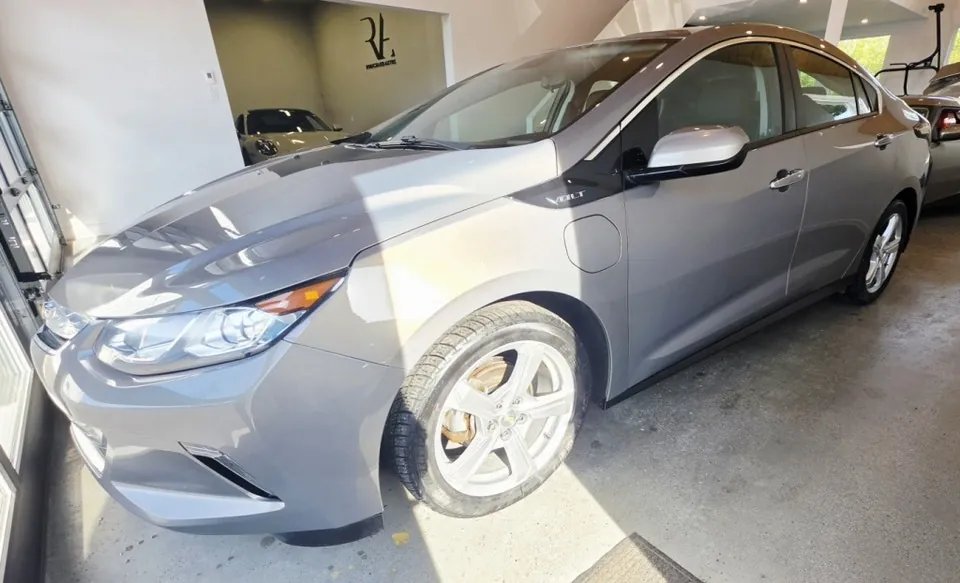 Chevrolet Volt 2017 photo 3