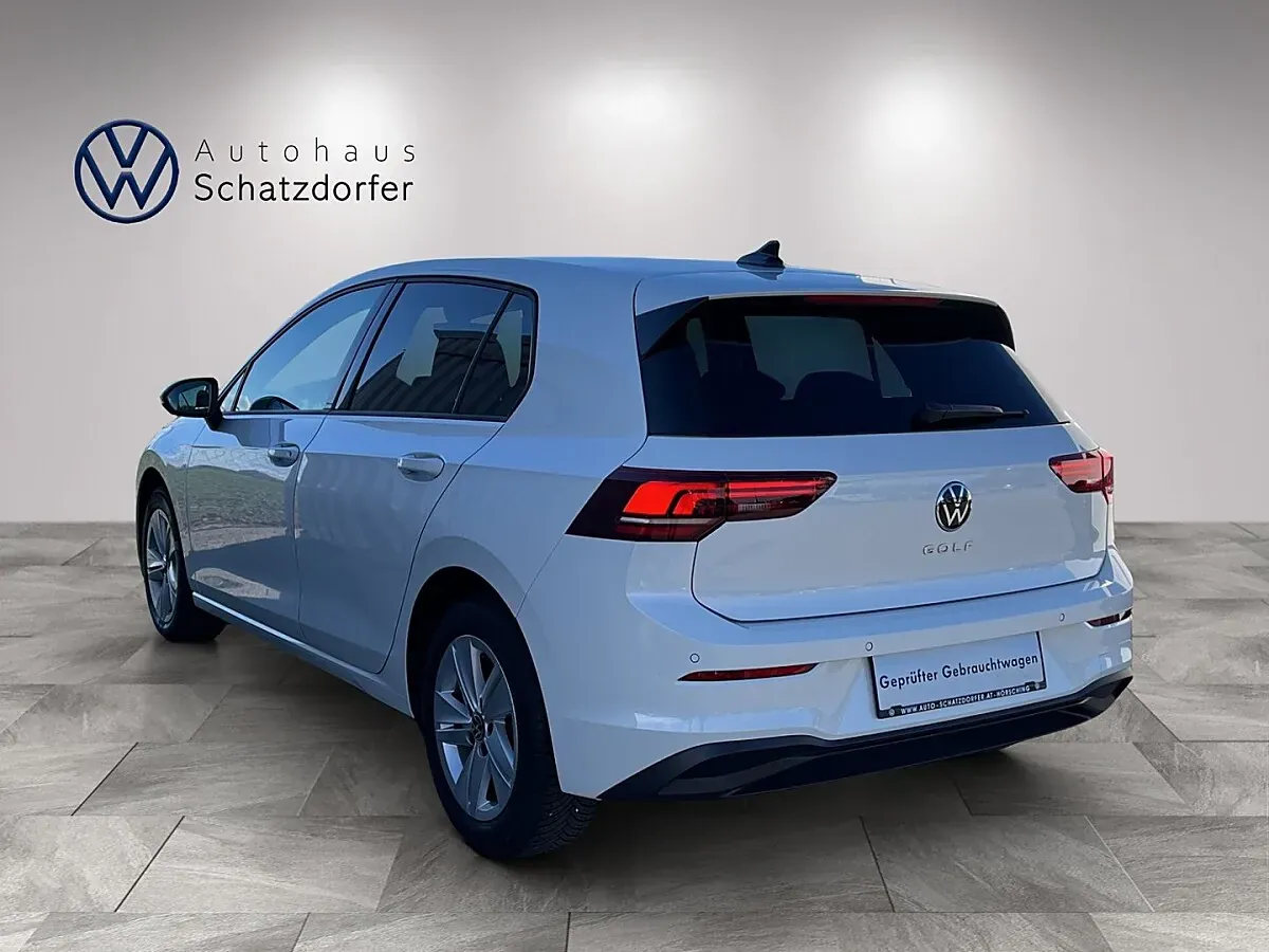 Volkswagen Golf 2024 photo 3