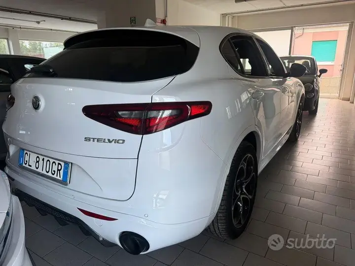 Alfa Romeo Stelvio 2022 photo 4