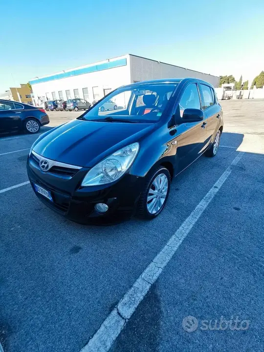 Hyundai I20