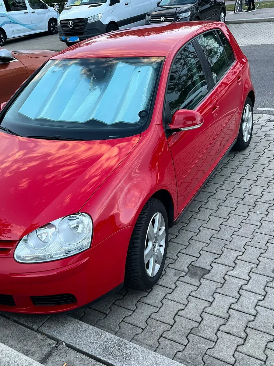 Volkswagen Golf 2009 photo 2