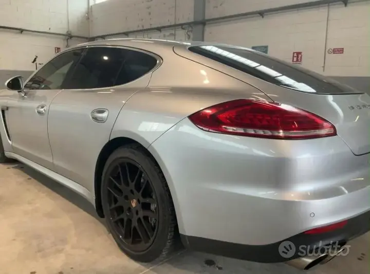 Porsche Panamera 2016 photo 4