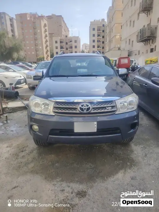 Toyota Fortuner 2011 photo 5