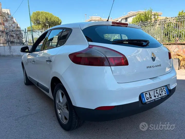 Renault Megane 2009 photo 4