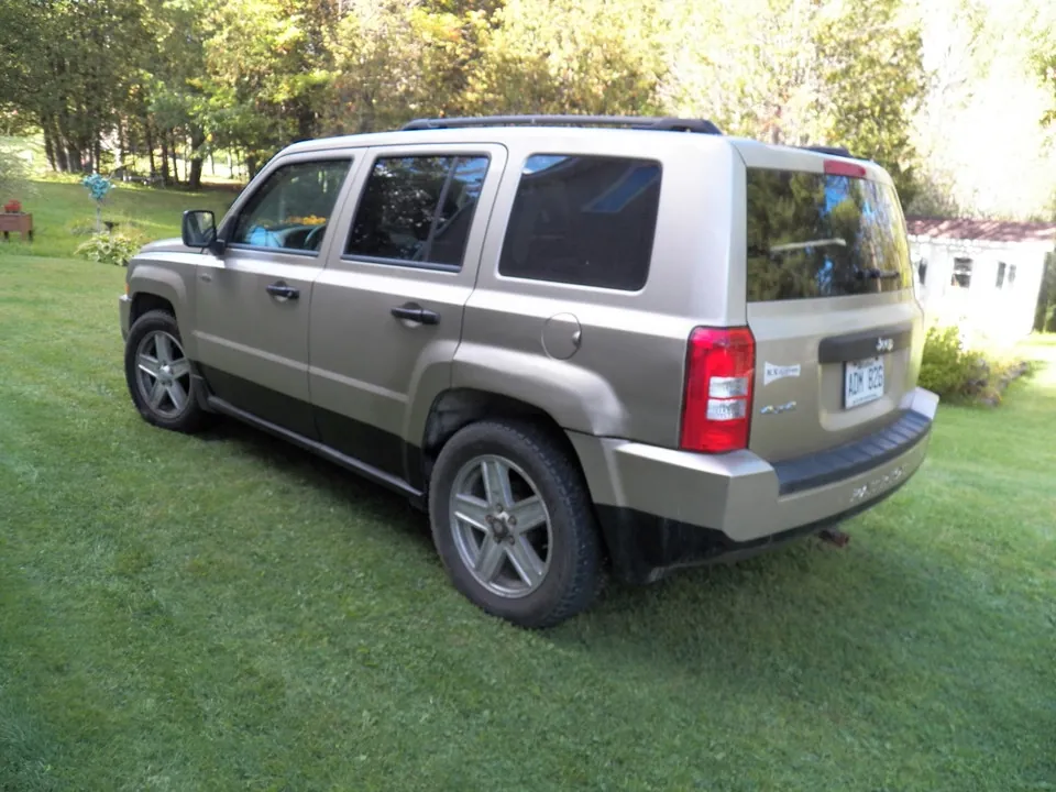 Jeep Patriot 2009 photo 3