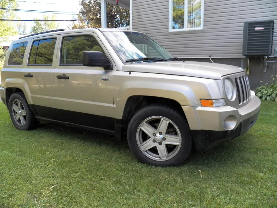 Jeep Patriot 2009 photo 2