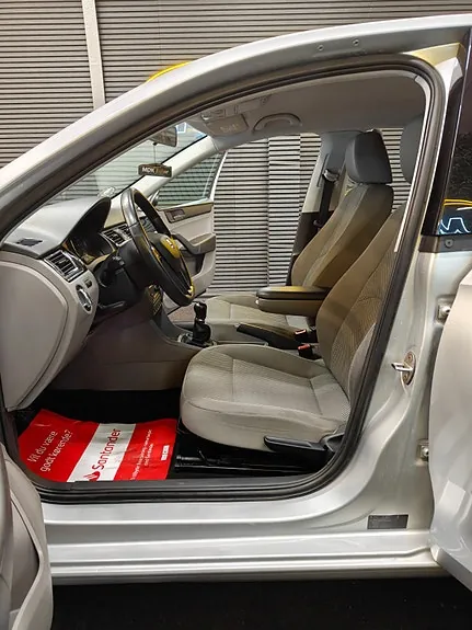 Seat Toledo 2015 photo 5