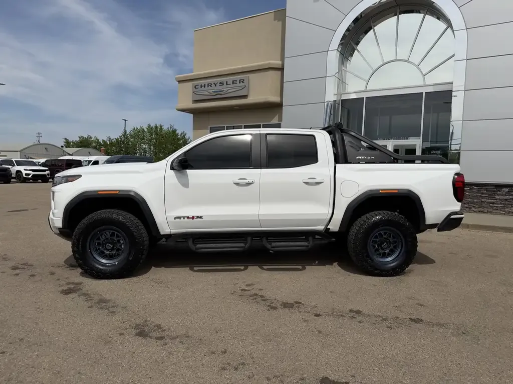 GMC Canyon 2023 photo 3