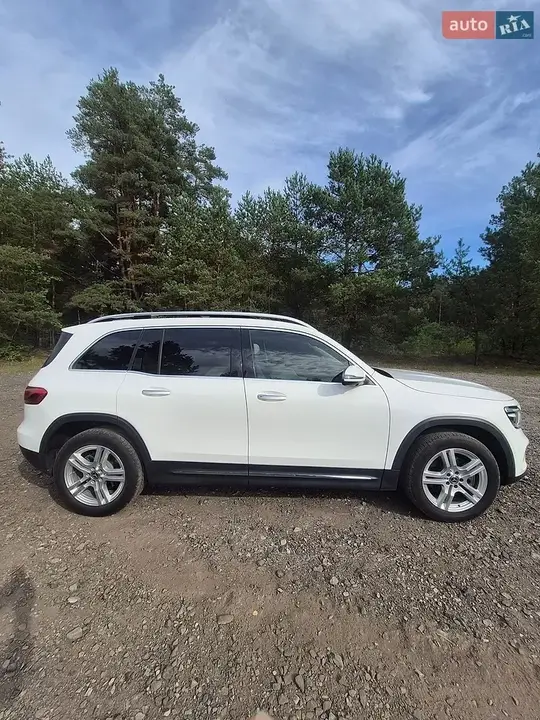 Mercedes-Benz Glb 2022 photo 2