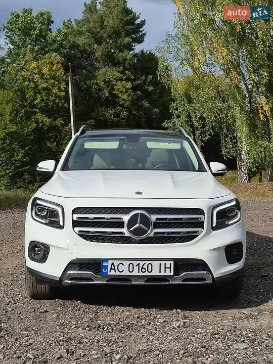 Mercedes-Benz Glb