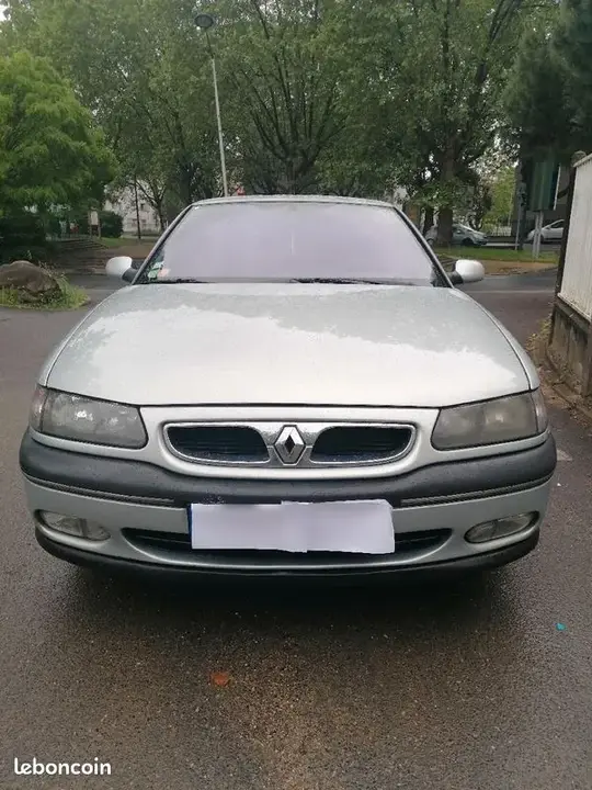 Renault Safrane