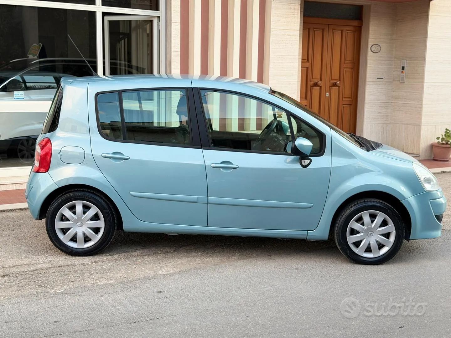 Renault Modus 2008 photo 2