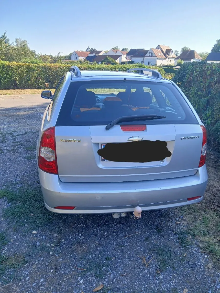 Chevrolet Nubira 2010 photo 2