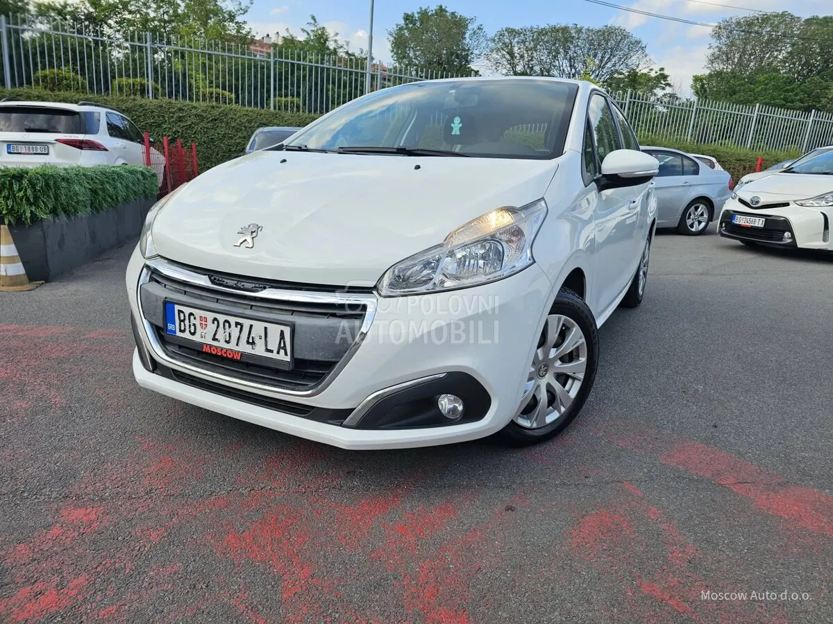 Peugeot 208 2019 photo 3