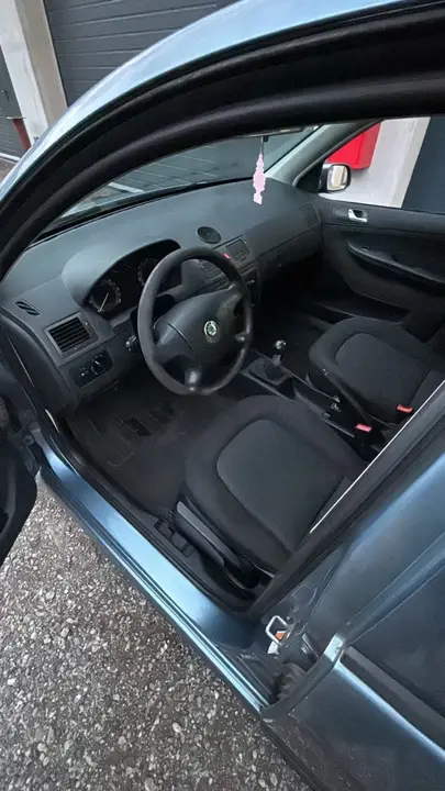 Skoda Fabia Combi 2007 photo 3