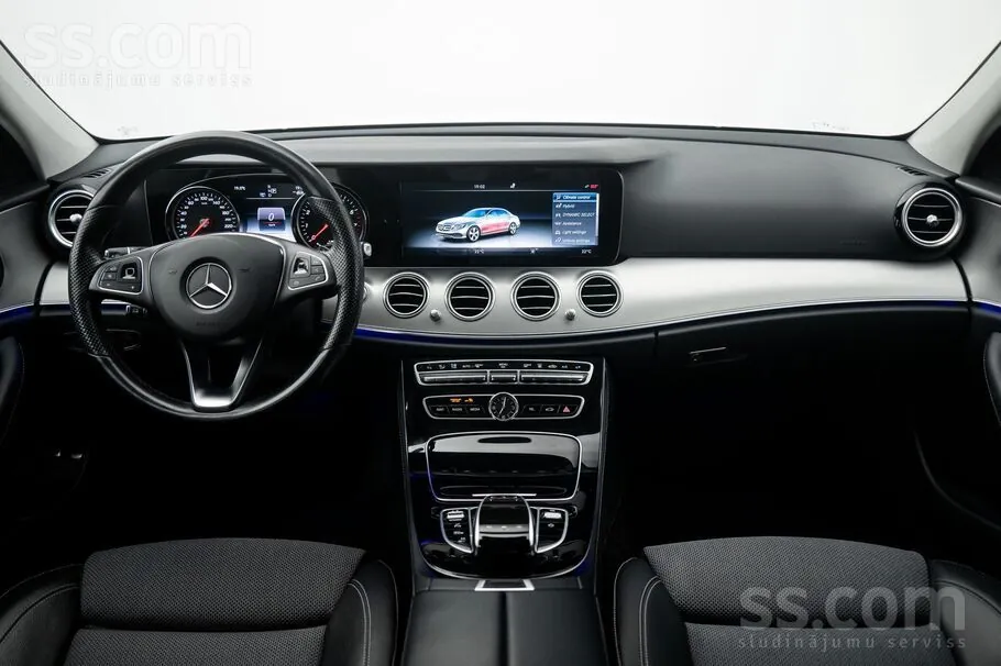 Mercedes-Benz E 350 E Avantgarde Phev 2016 photo 2