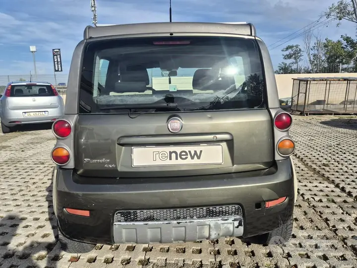 Fiat Panda 2011 photo 2