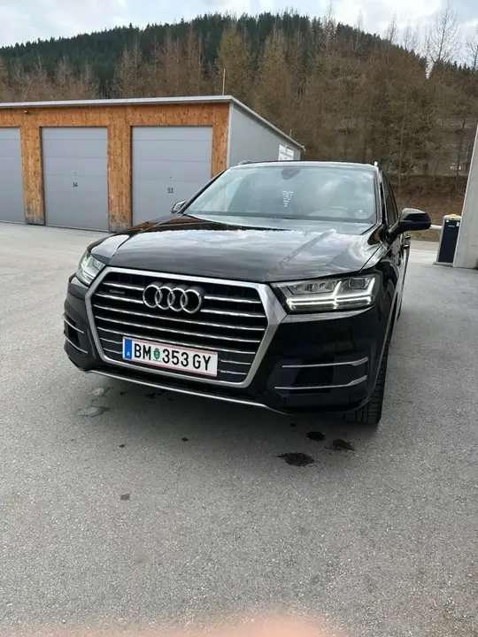 Audi Q7 2016 photo 2