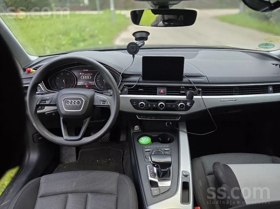 Audi A4 2019 photo 3