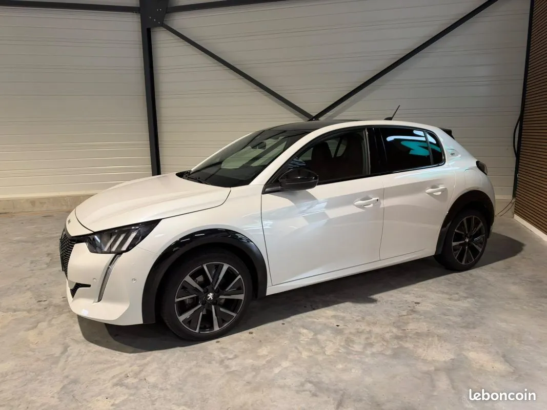 Peugeot 208 2022 photo 4