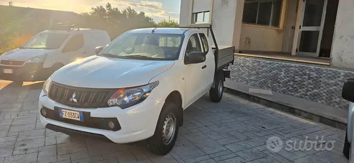 Mitsubishi L200 2019 photo 3