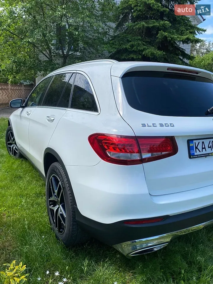Mercedes-Benz Glc-Class 2017 photo 4