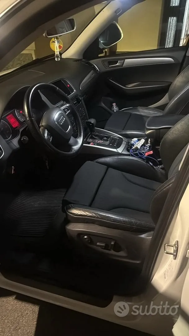 Audi Q5 2010 photo 3
