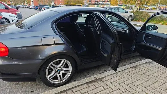 BMW 320D 2006 photo 3