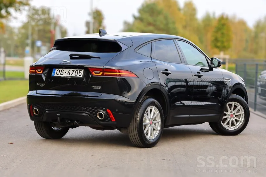 Jaguar E-Pace 2019 photo 5
