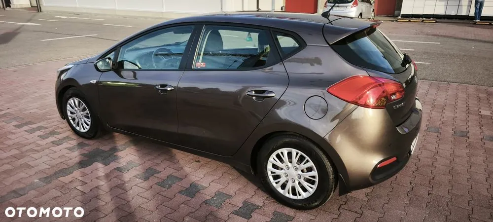 Kia Ceed 2013 photo 2