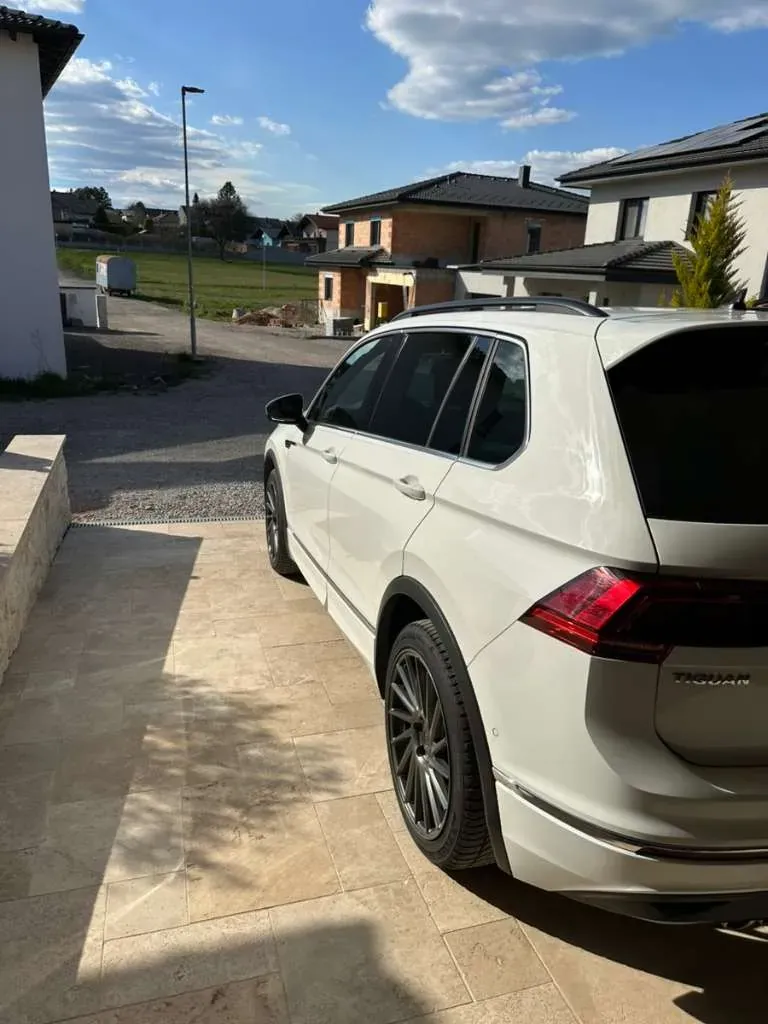 Volkswagen Tiguan 2020 photo 2