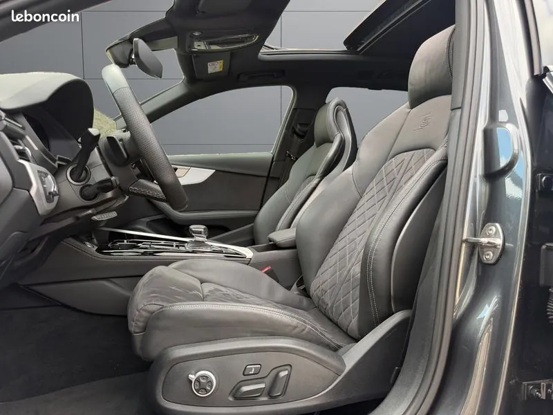 Audi A4 2022 photo 4