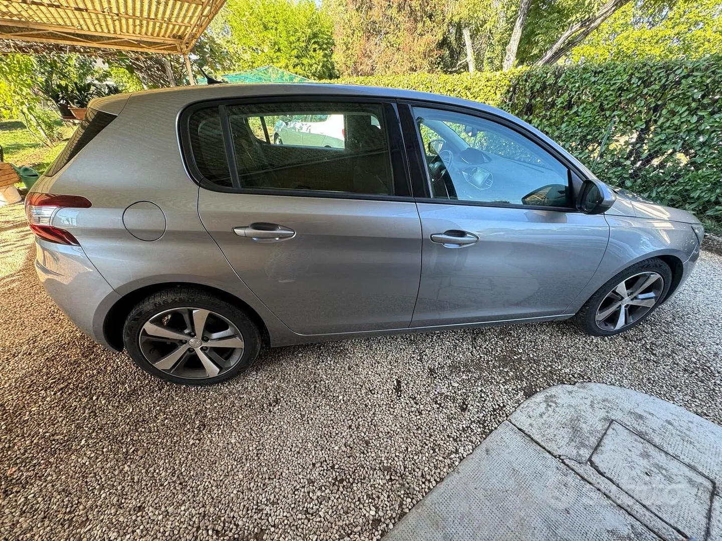 Peugeot 308 2015 photo 4