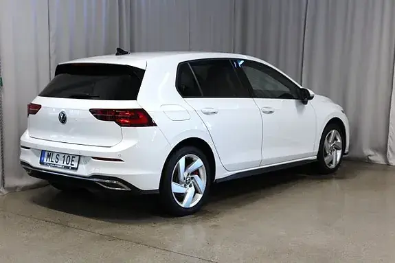 Volkswagen Golf I 2021 photo 2