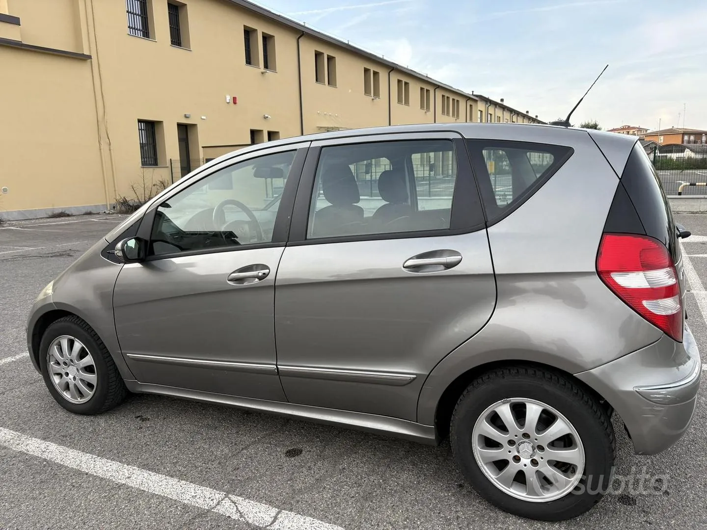 Mercedes-Benz A-Class 2008 photo 2
