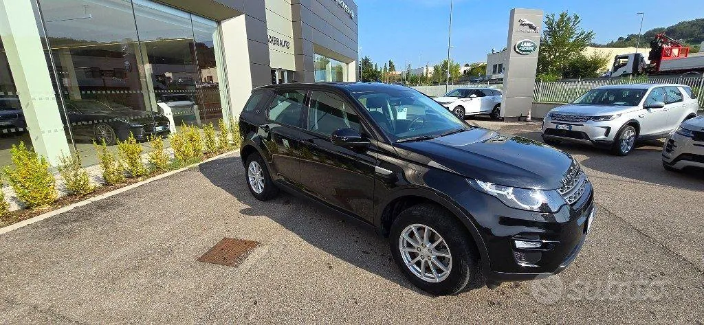 Land Rover Discovery Sport 2018 photo 2