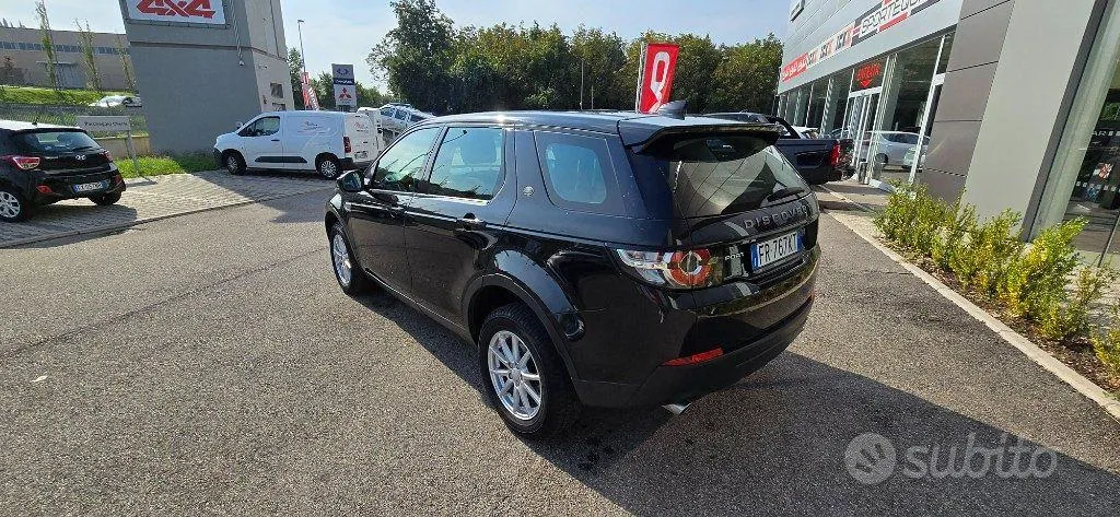 Land Rover Discovery Sport 2018 photo 5