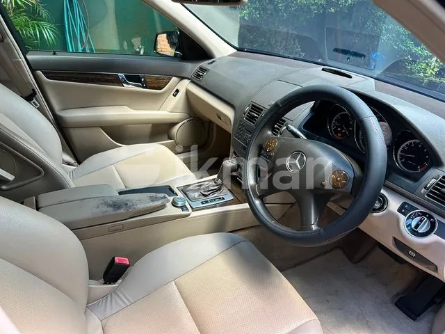 Mercedes-Benz C180 2010 photo 5