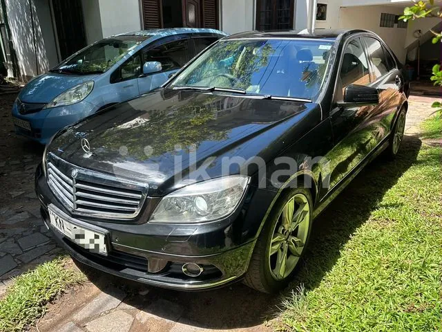 Mercedes-Benz C180 2010 photo 2