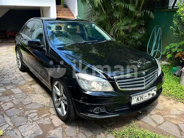 Mercedes-Benz C180